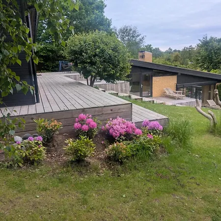 Nordic Designer Summerhouse - With A Fantastic View Vejby